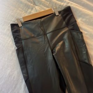 Athleta Faux Leather Leggings MT